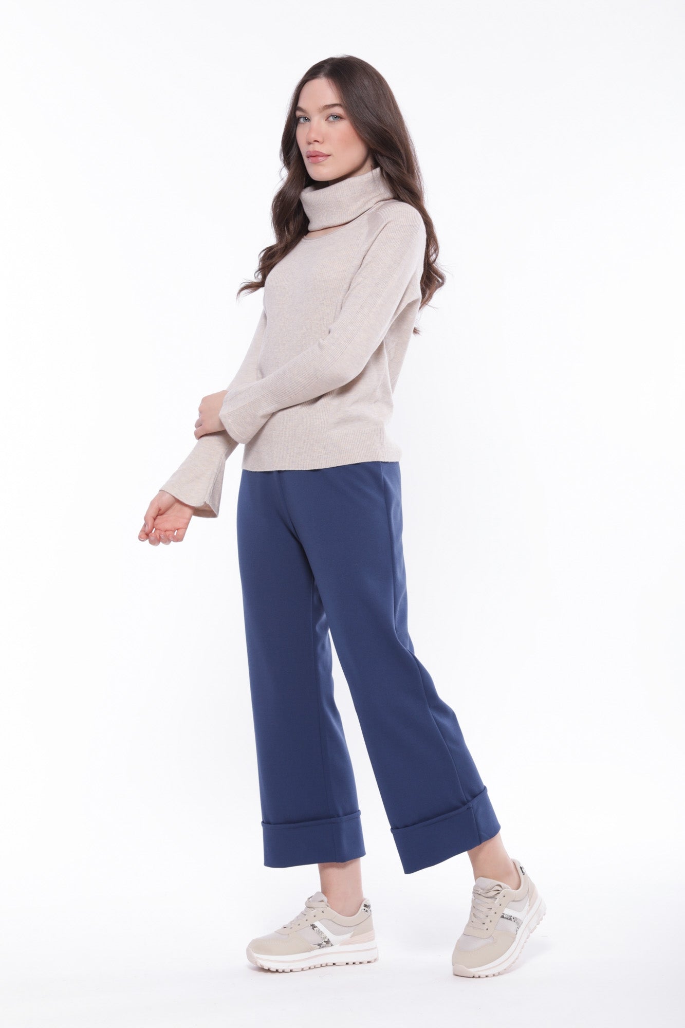 Maglia a collo alto Mimi Mua dal design minimal