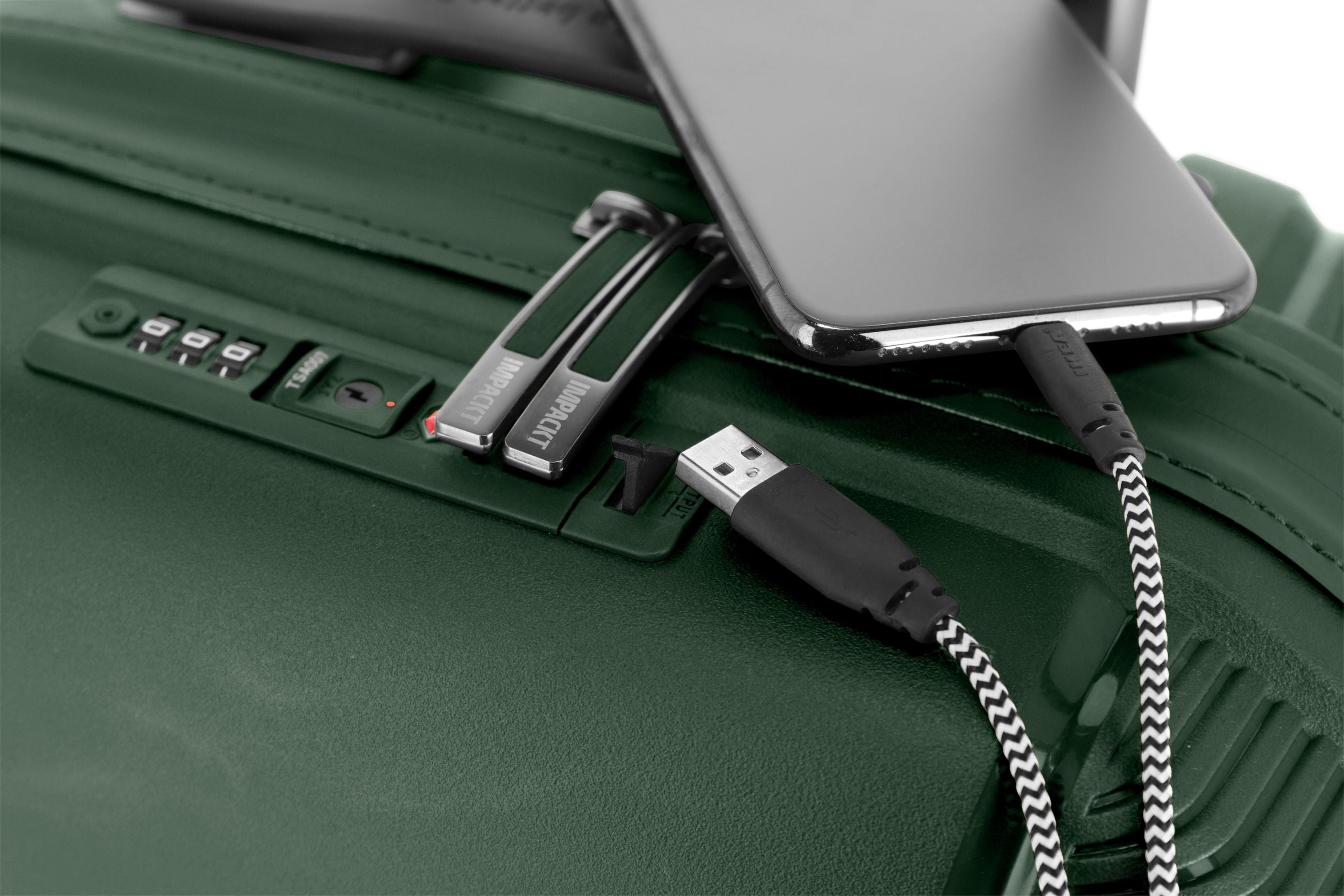 Valigia bagaglio a mano rigida Travelite Impackt con USB, TSA e ruote rinforzate