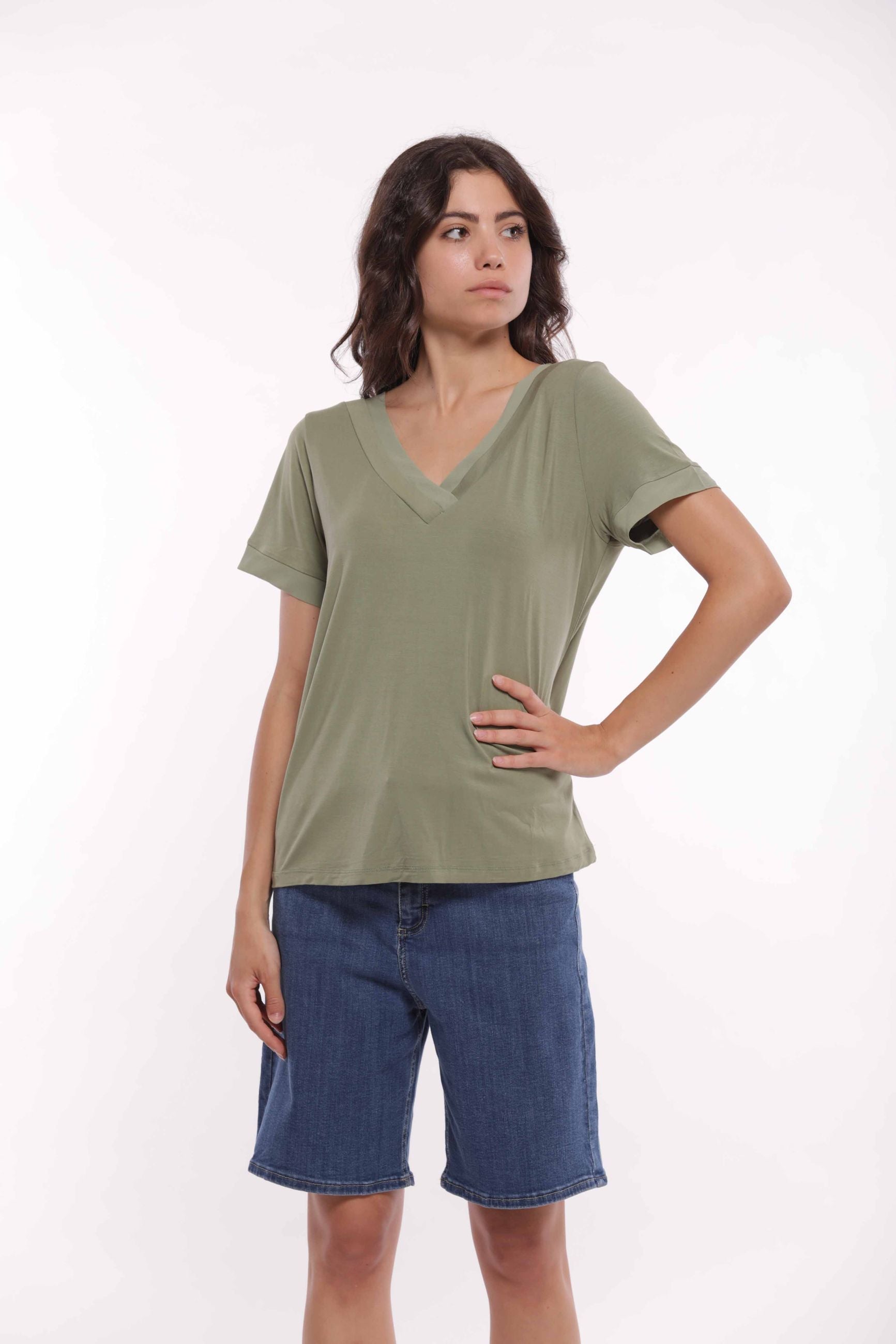 T-shirt Mimi Mua scollo a V con dettagli in georgette