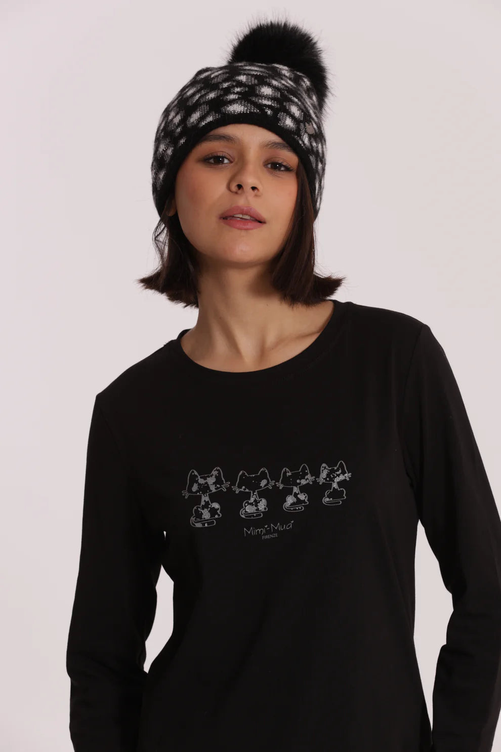 Cappello donna Mimi Mua con pon pon e fantasia maculata