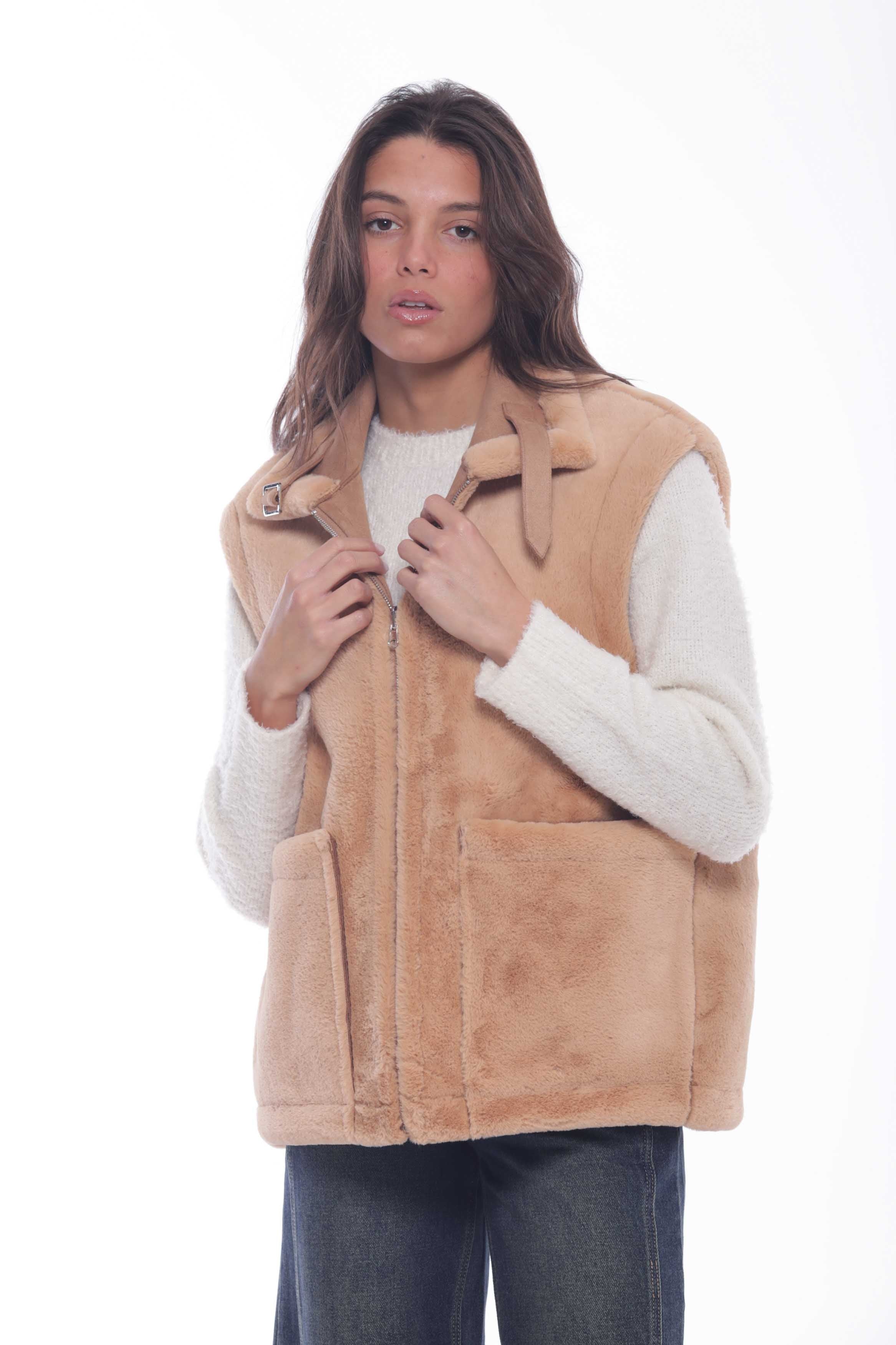 Gilet in ecopelliccia con collo ampio Mimi Mua
