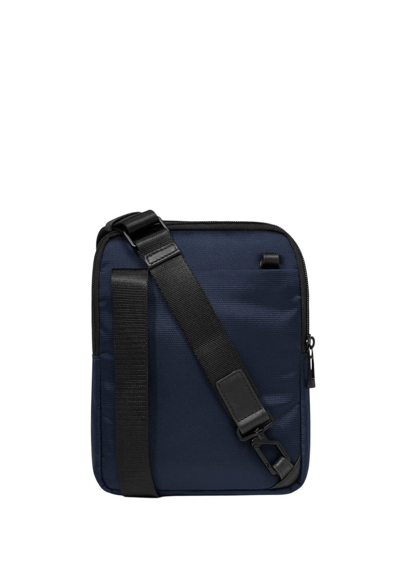 Borsello uomo Piquadro a tracolla in pelle dal design compatto