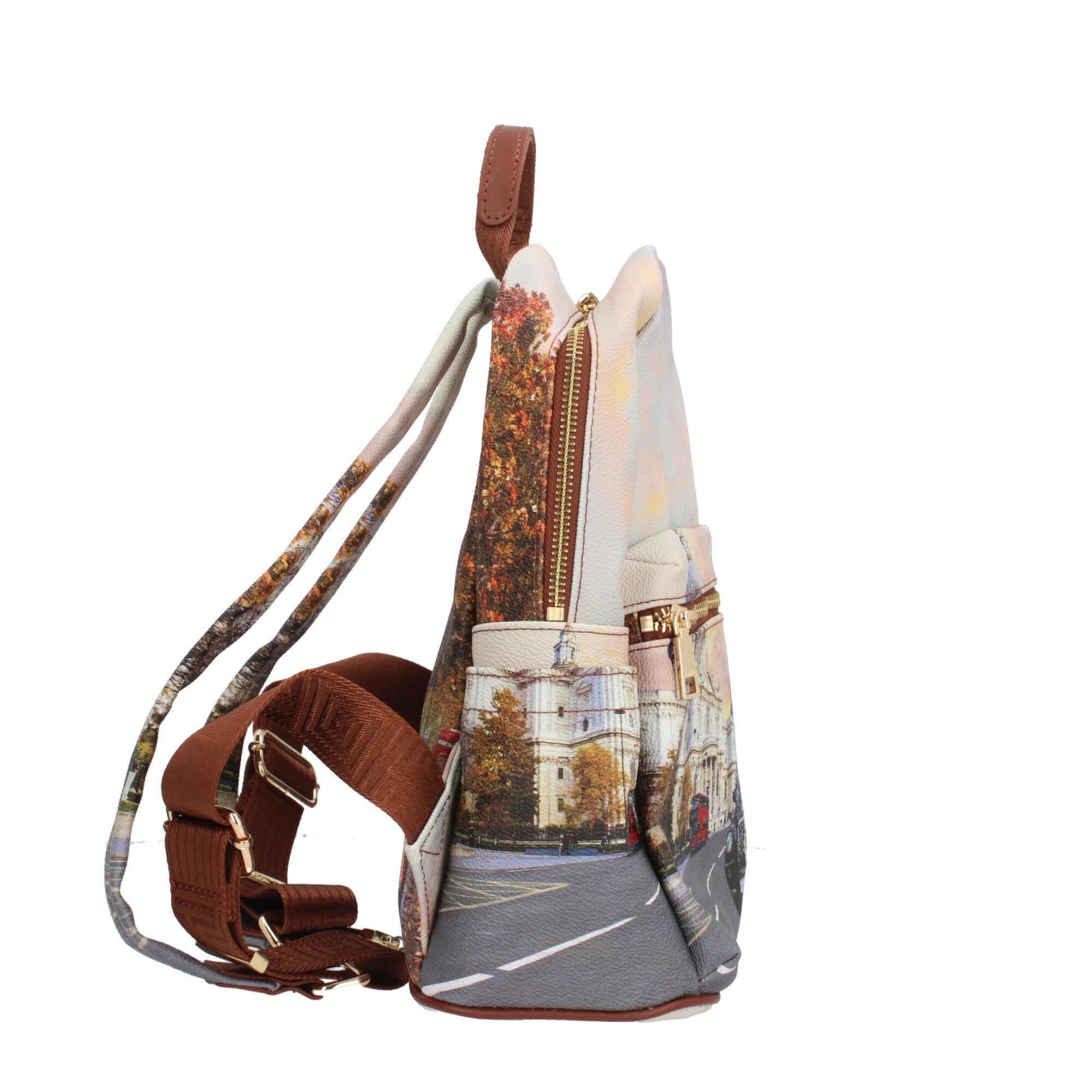 Zaino Y Not dal Design Versatile