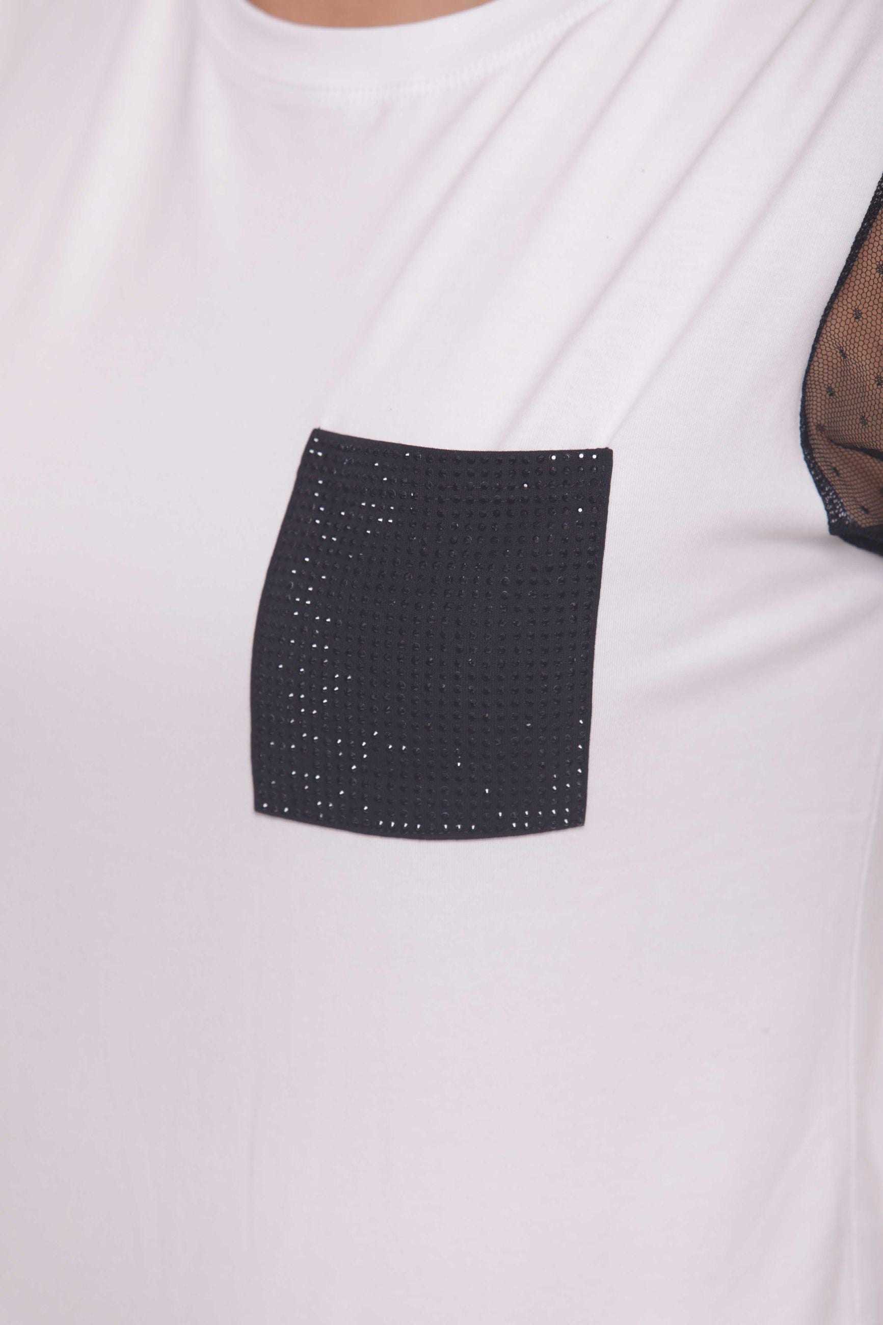 Minimua T-shirt con Taschino Strass e Maniche in Tulle