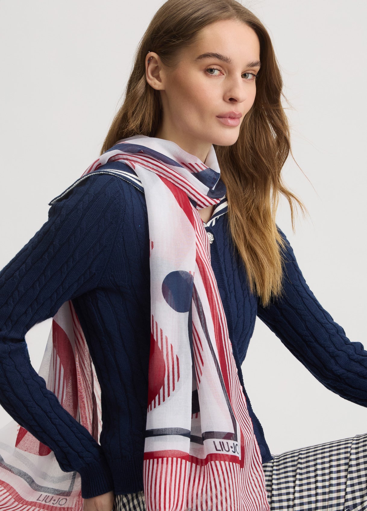 Foulard Donna Liu Jo con Grafica Artistica e Frange Decorative