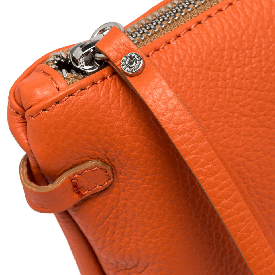 Borsa a tracolla Gianni Chiarini in pelle liscia con linea essenziale