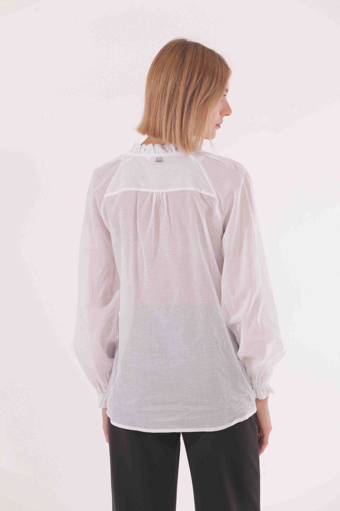 Camicia over con rouches su collo in mussola di cotone Mimì Muà