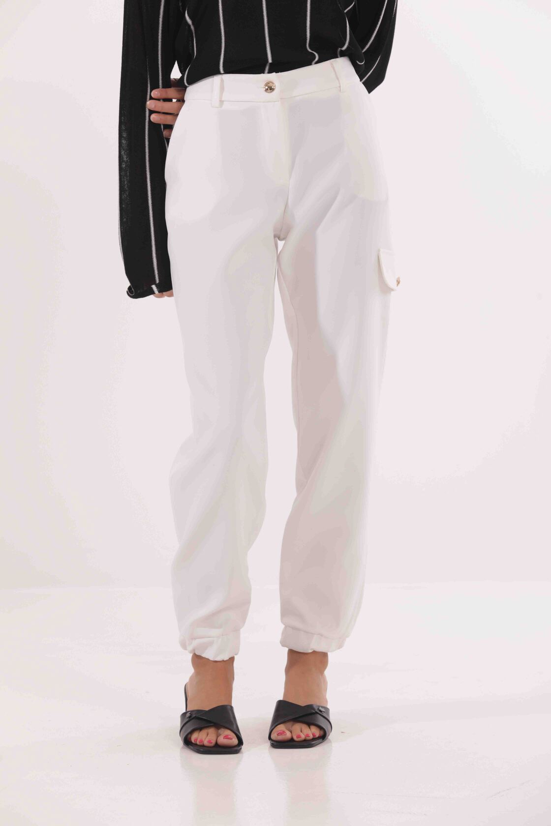Pantalone Cargo Mimì Muà dal Design Avanguardista