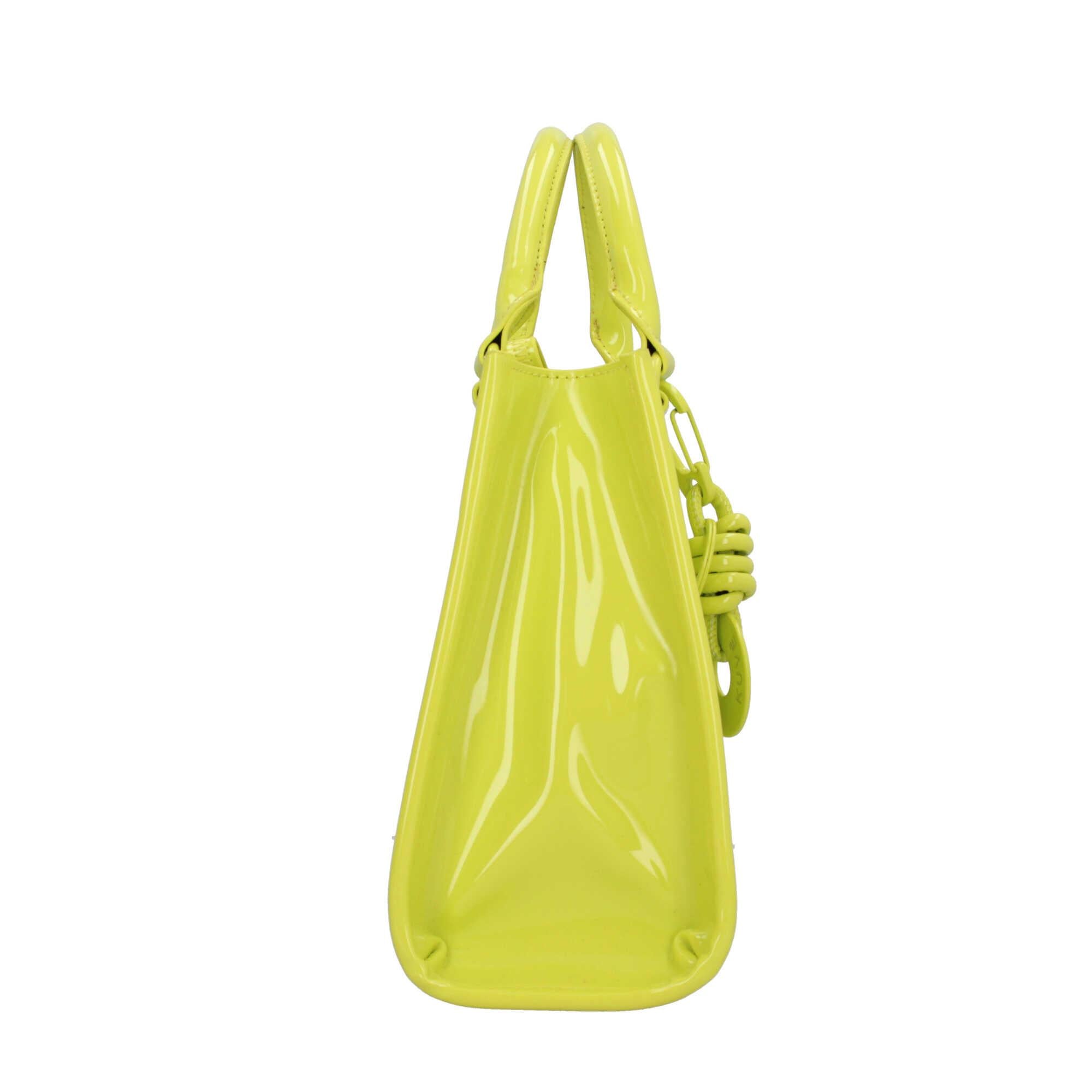 Borsa a mano con charm removibile Kuve