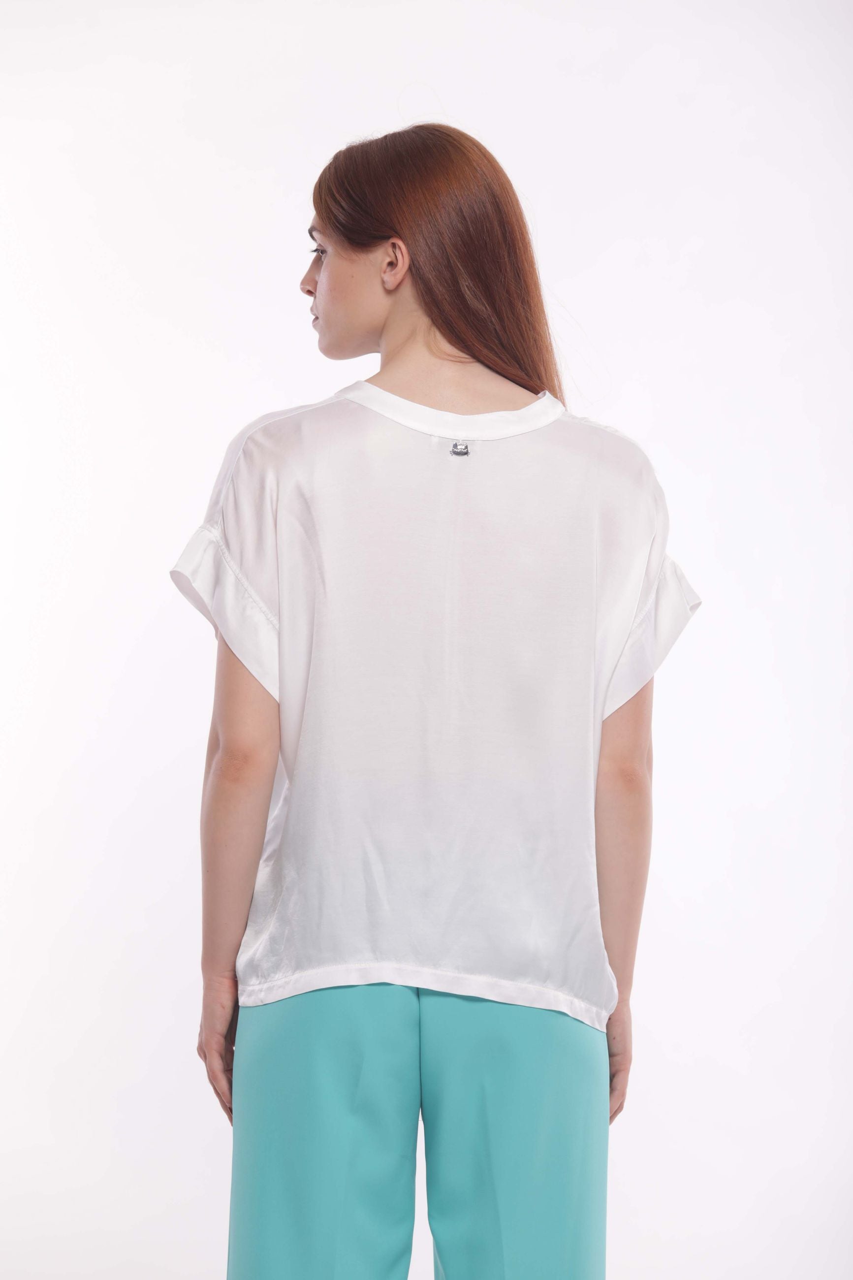 Minimua Blusa in Raso di Viscosa Morbida e Leggera Bianco S | Giò Fashion