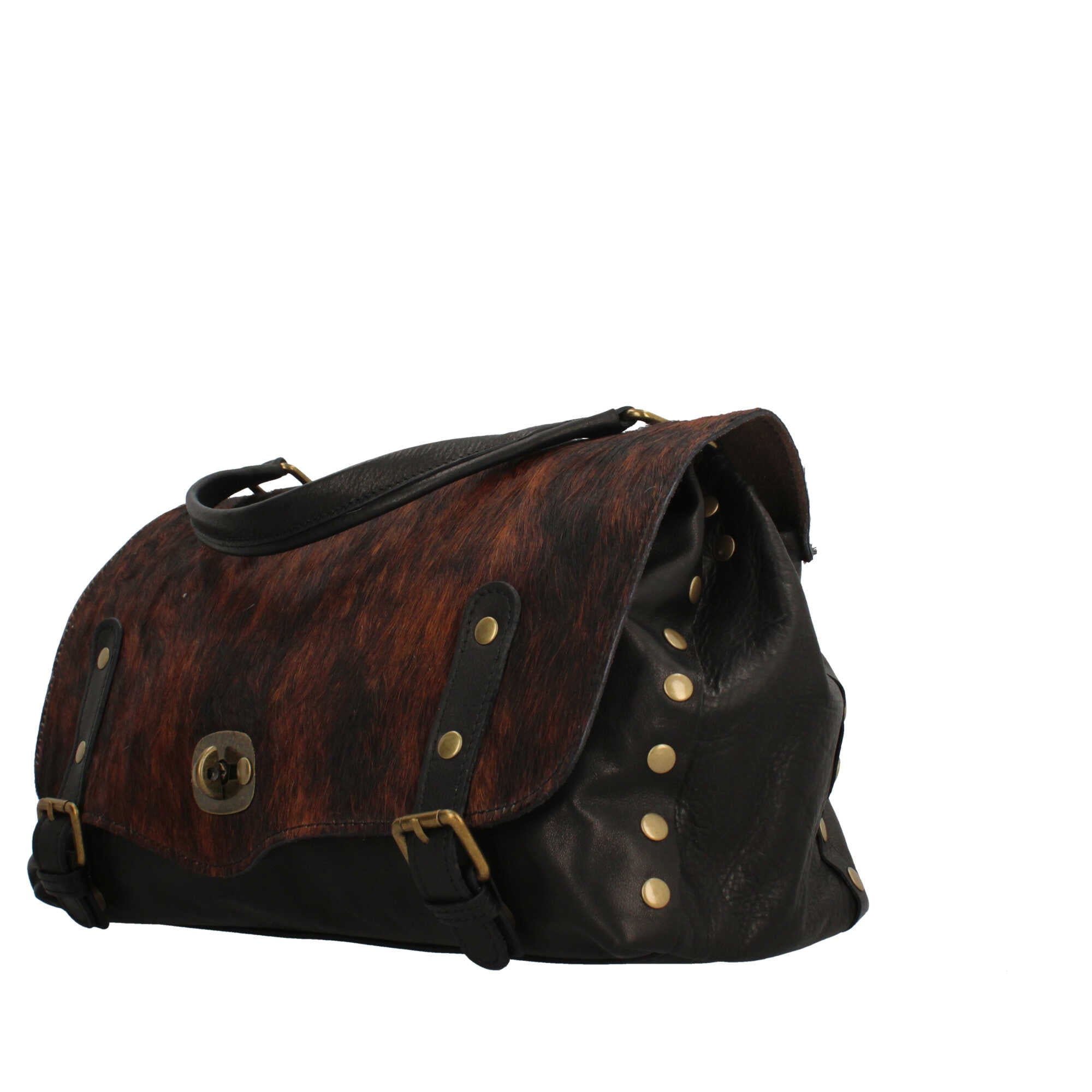 Borsa Made in Italy a tracolla con patta morbida e finitura effetto pelliccia