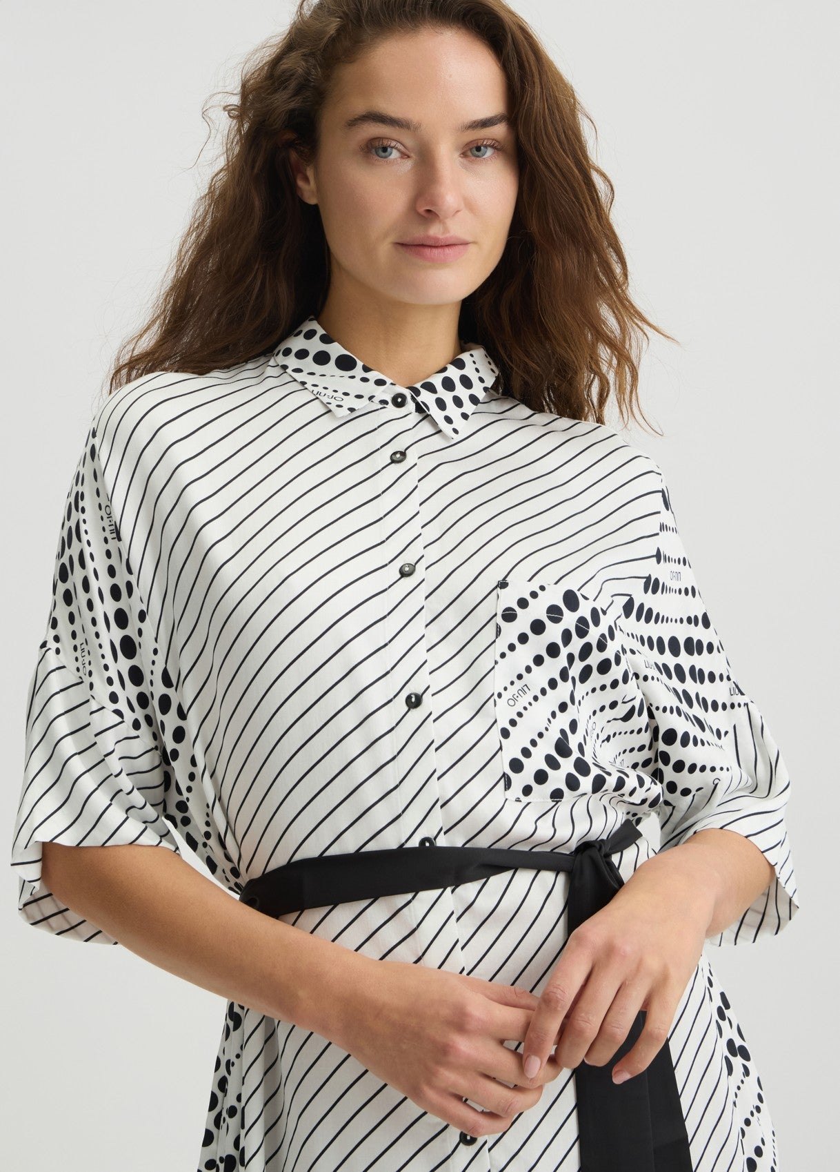 Liu Jo Vestito Chemisier Midi con Stampa Geometrica