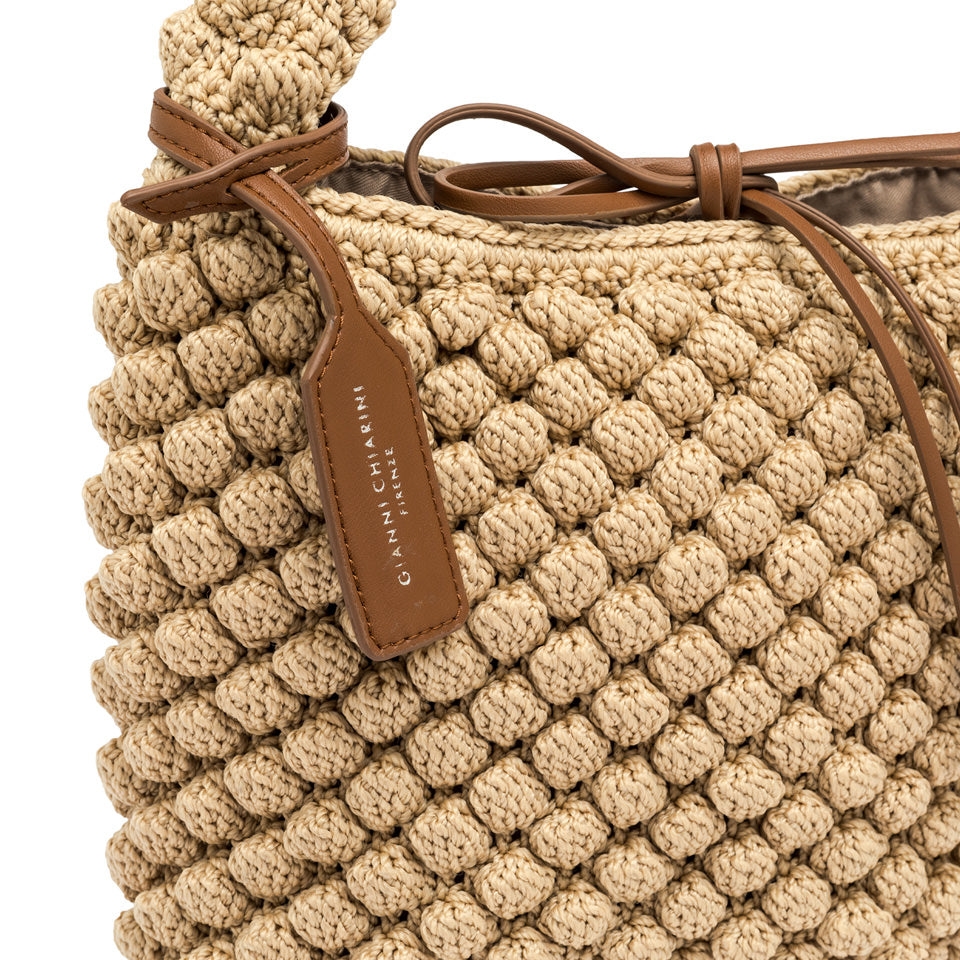 Pouch Gianni Chiarini Bella in tessuto lavorato con tracolla regolabile