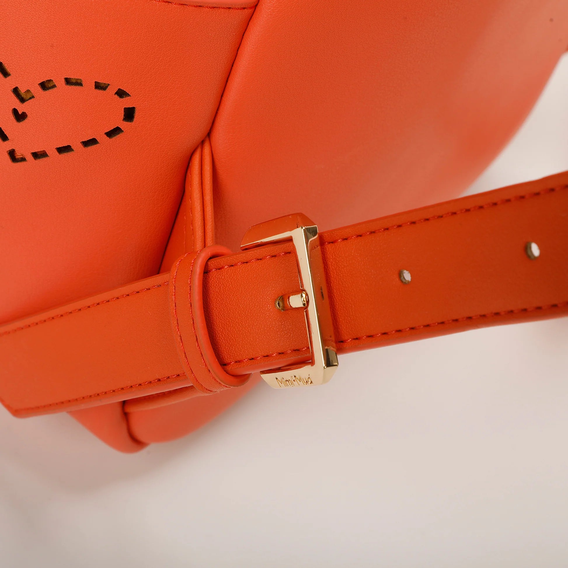 Mimi Mua zaino con cuore traforato