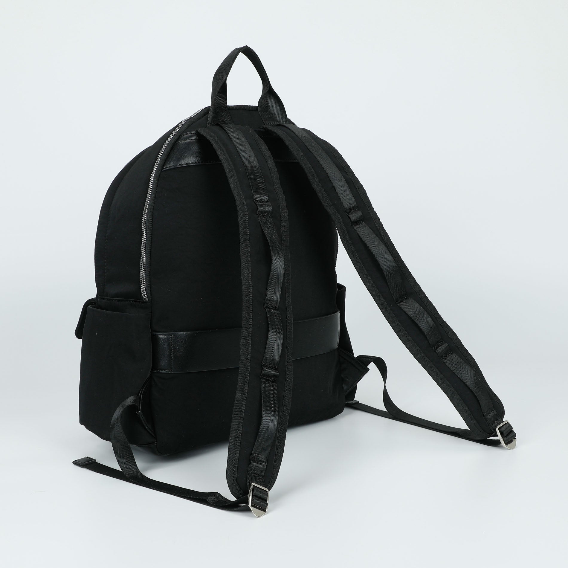 Mimi Mua zaino grande in nylon con tasche