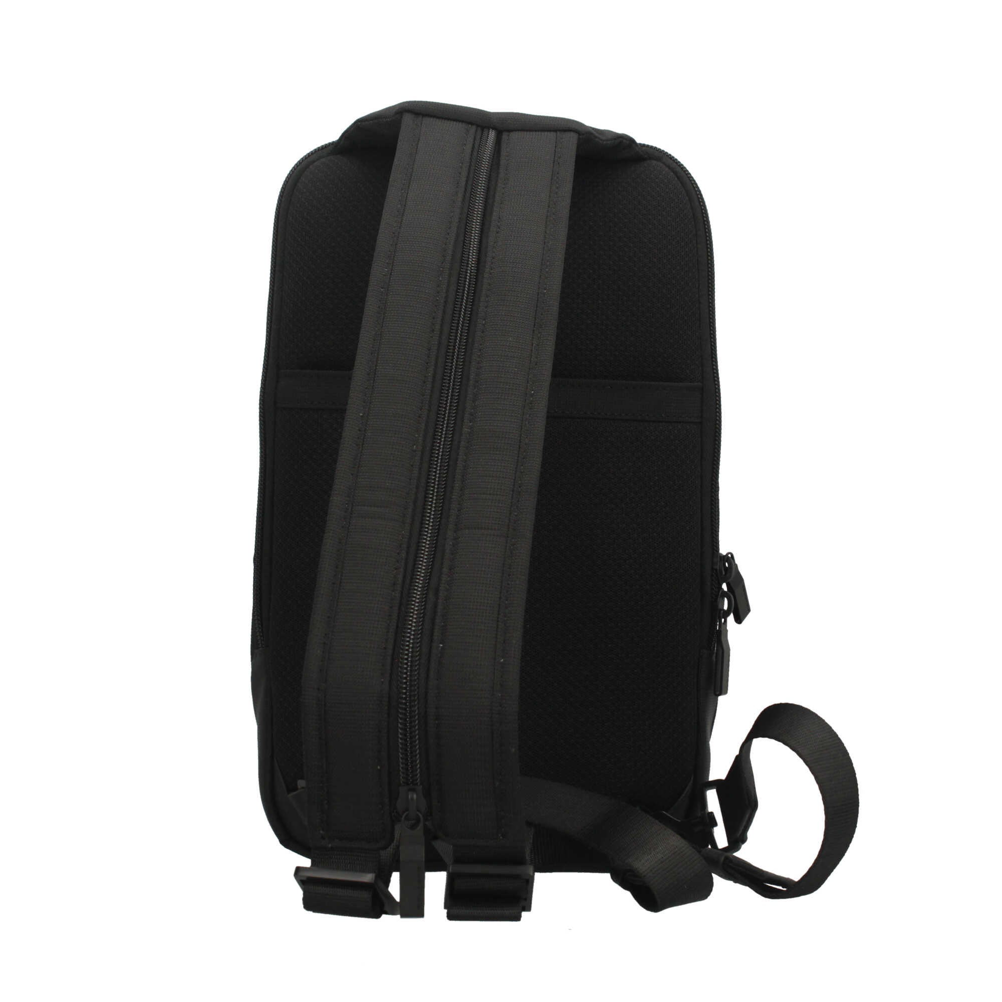 Piquadro borsa monospalla in pelle e tessuto con porta iPad Mini e doppia portabilità