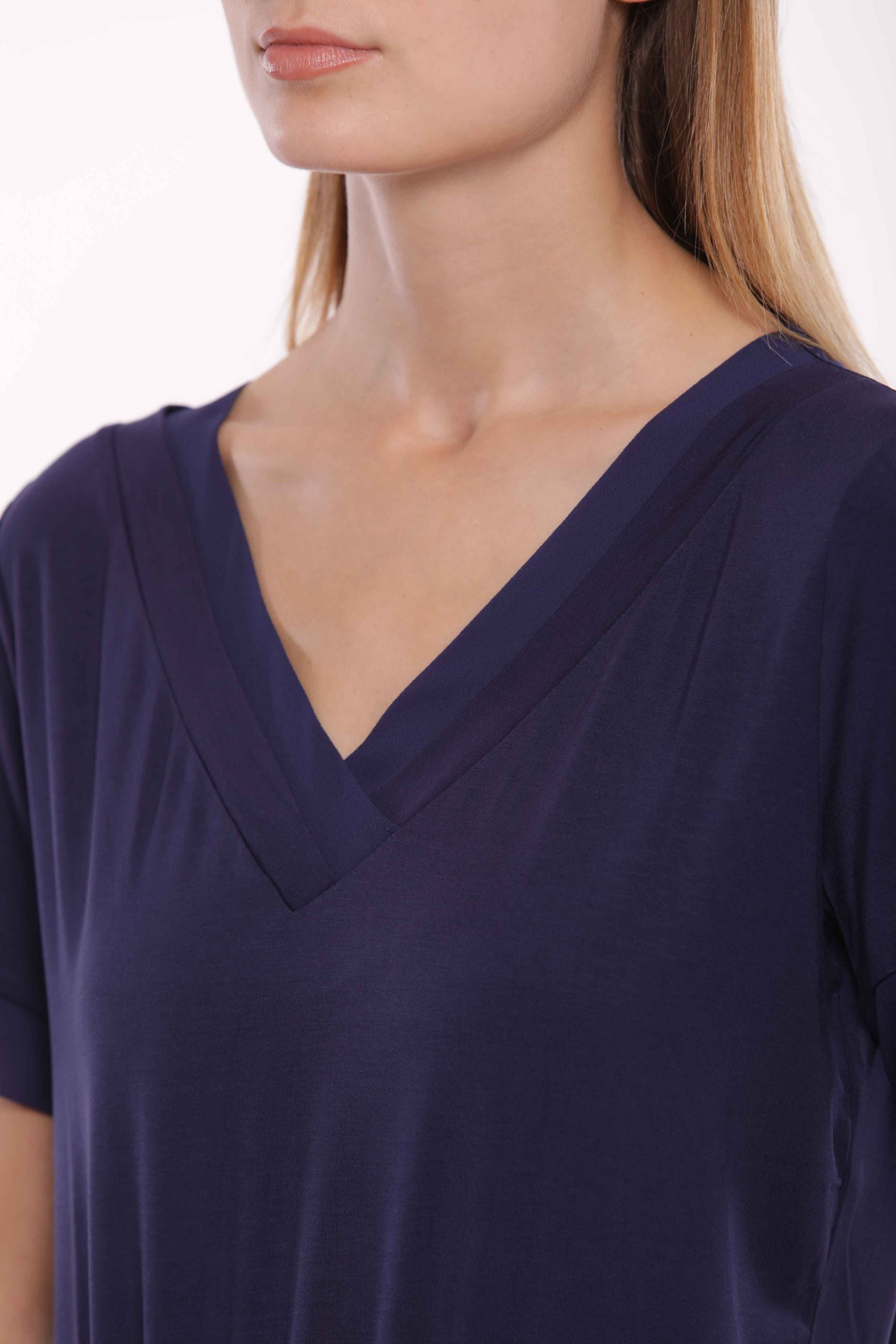 T-shirt Mimi Mua scollo a V con dettagli in georgette