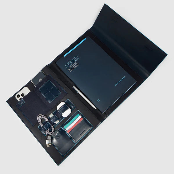 Portablocco Piquadro in pelle con protezione RFID e tasca porta AirPods®