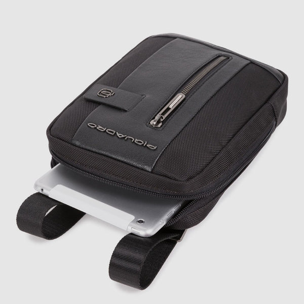 Borsello Uomo Piquadro in Pelle e Tessuto Porta iPad® Mini con RFID – CA3084BR2