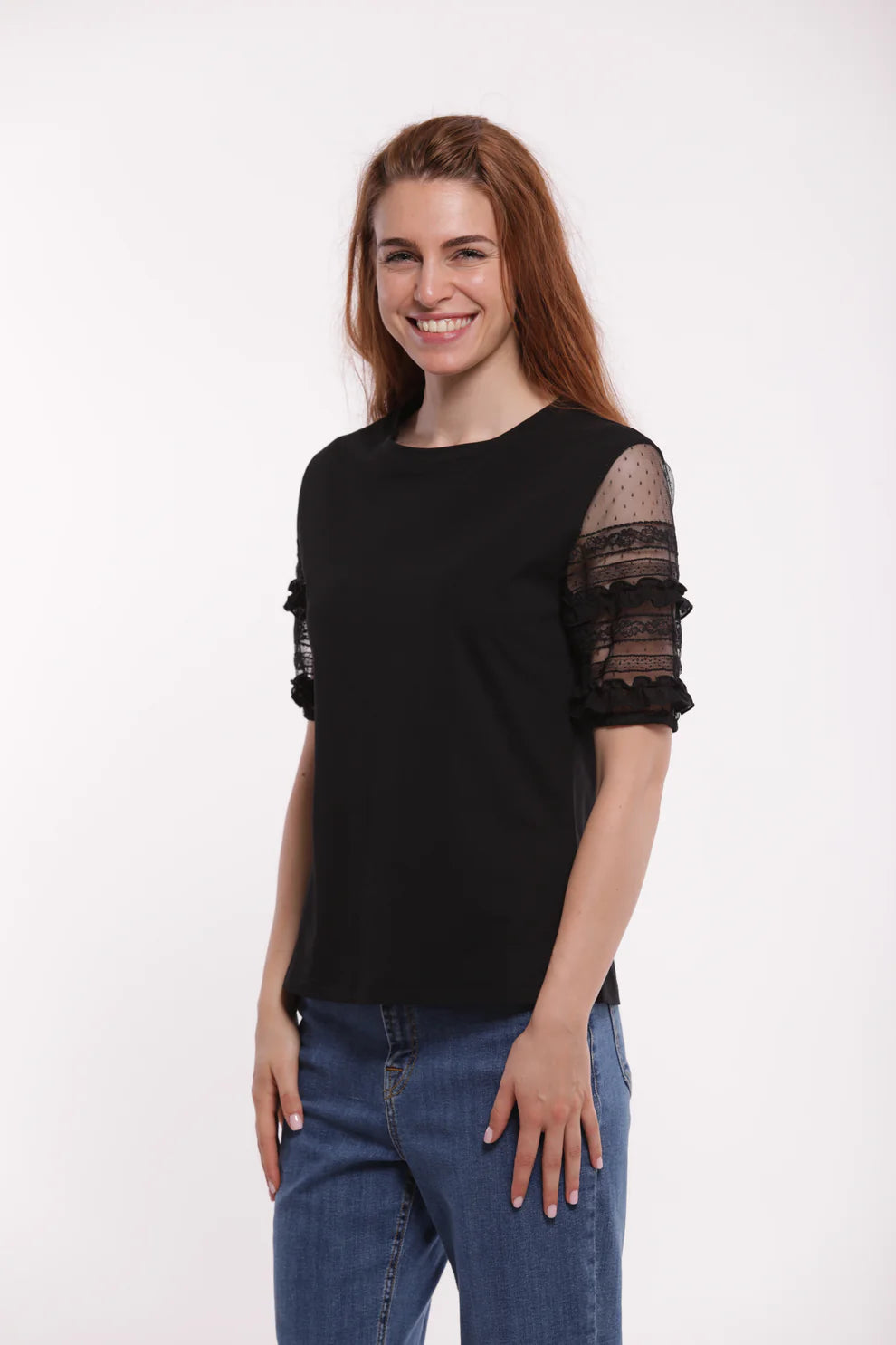 Minimua T-shirt con Maniche Trasparenti e Inserti in Pizzo