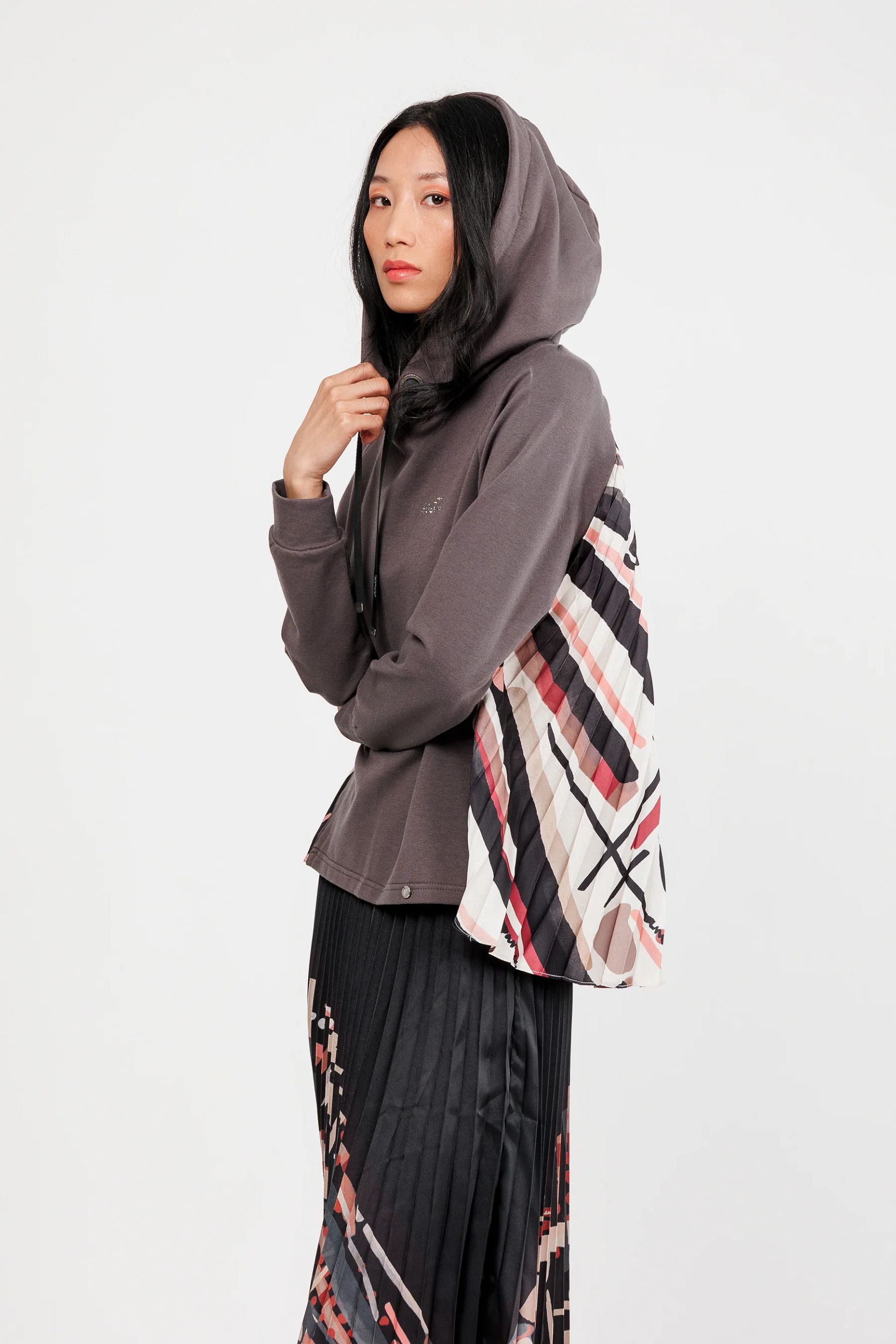 Felpa Anekke donna con cappuccio e inserti plissé stampati