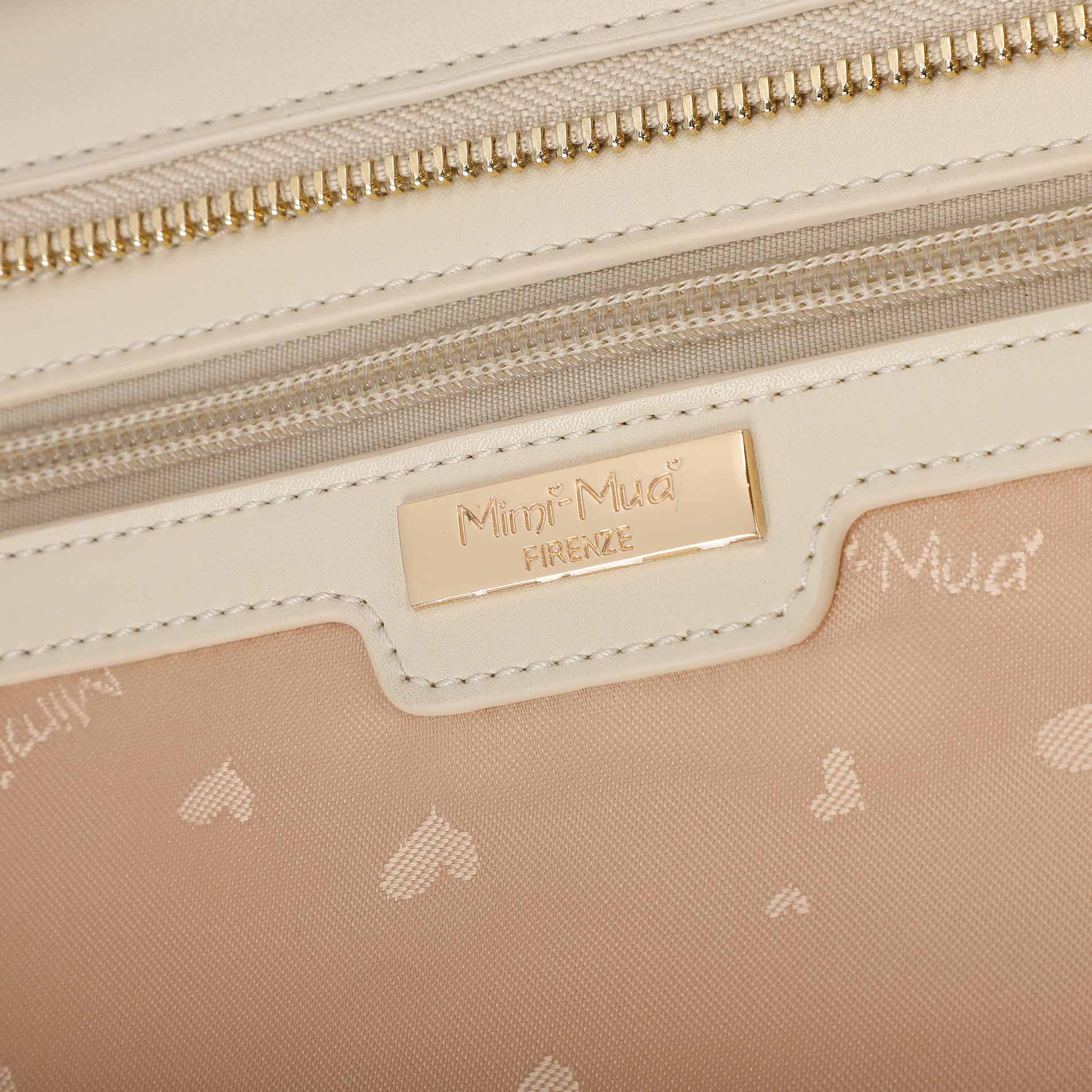 Mimi Mua borsa a tracolla con cuore traforato