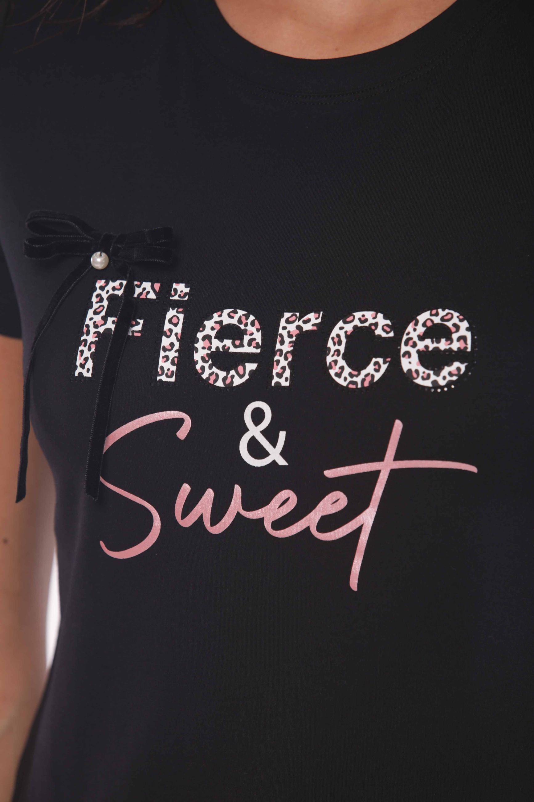 Minimua T-shirt Fierce & Sweet con Fiocco e Strass