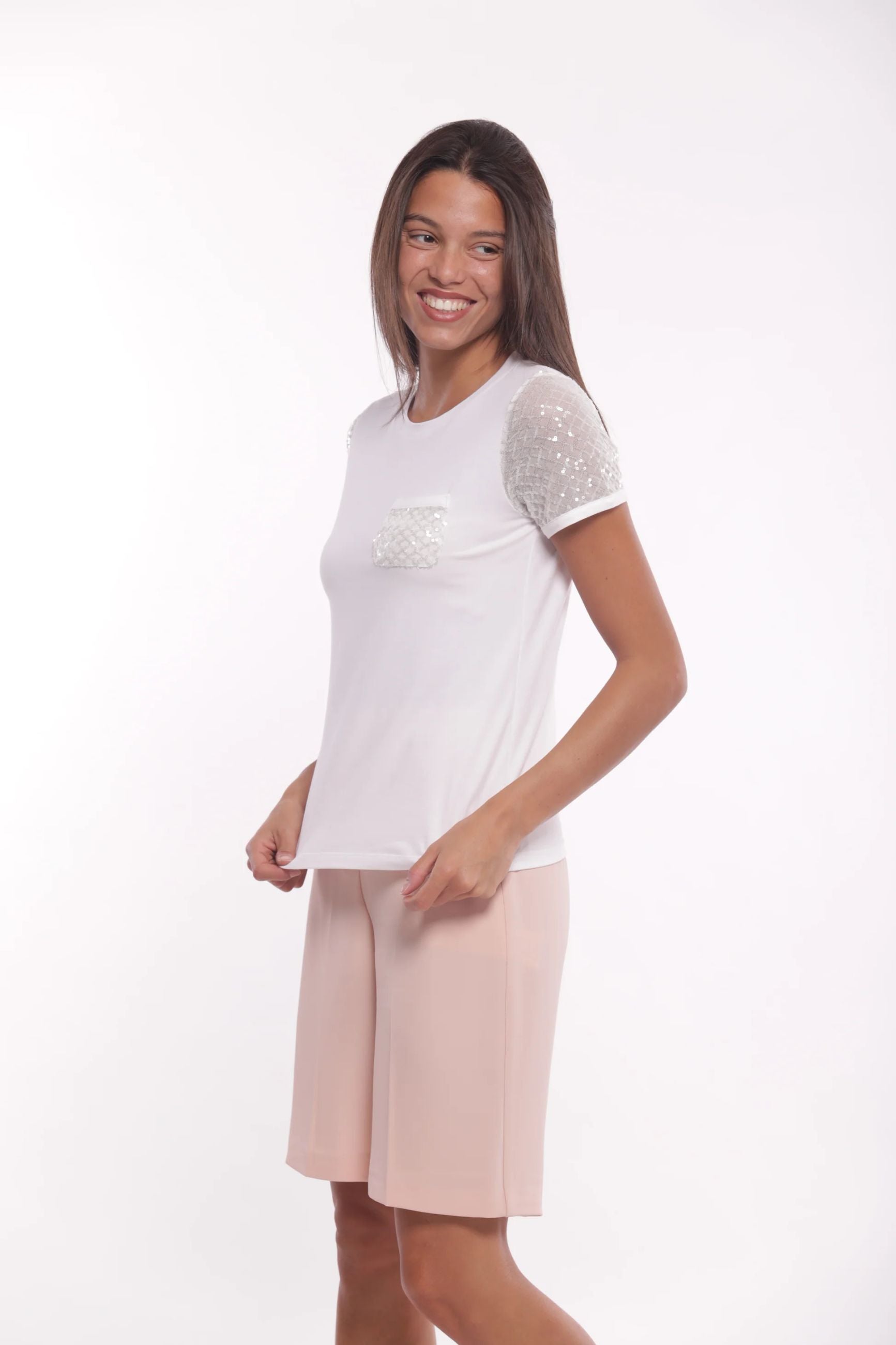 T-shirt Mimìmuà con maniche in paillettes e taschino