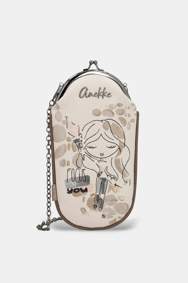 Porta Occhiali Anekke Donna con Catena e Chiusura Clip Beige TU | Giò Fashion
