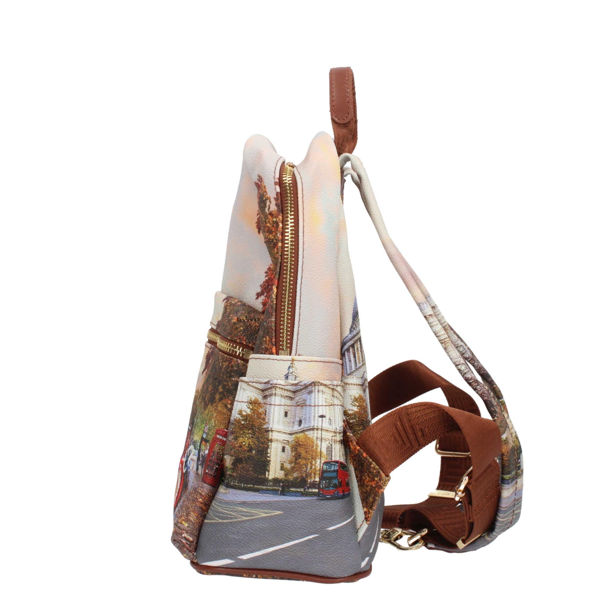 Zaino Y Not dal Design Versatile