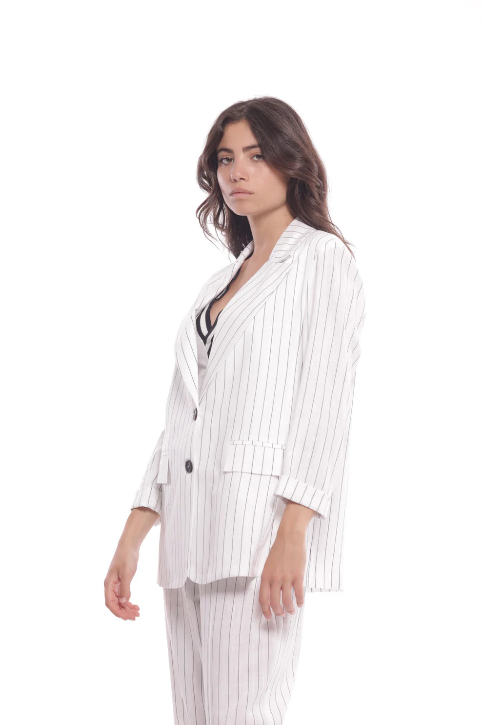 Blazer donna elegante a righe con revers e bottoni