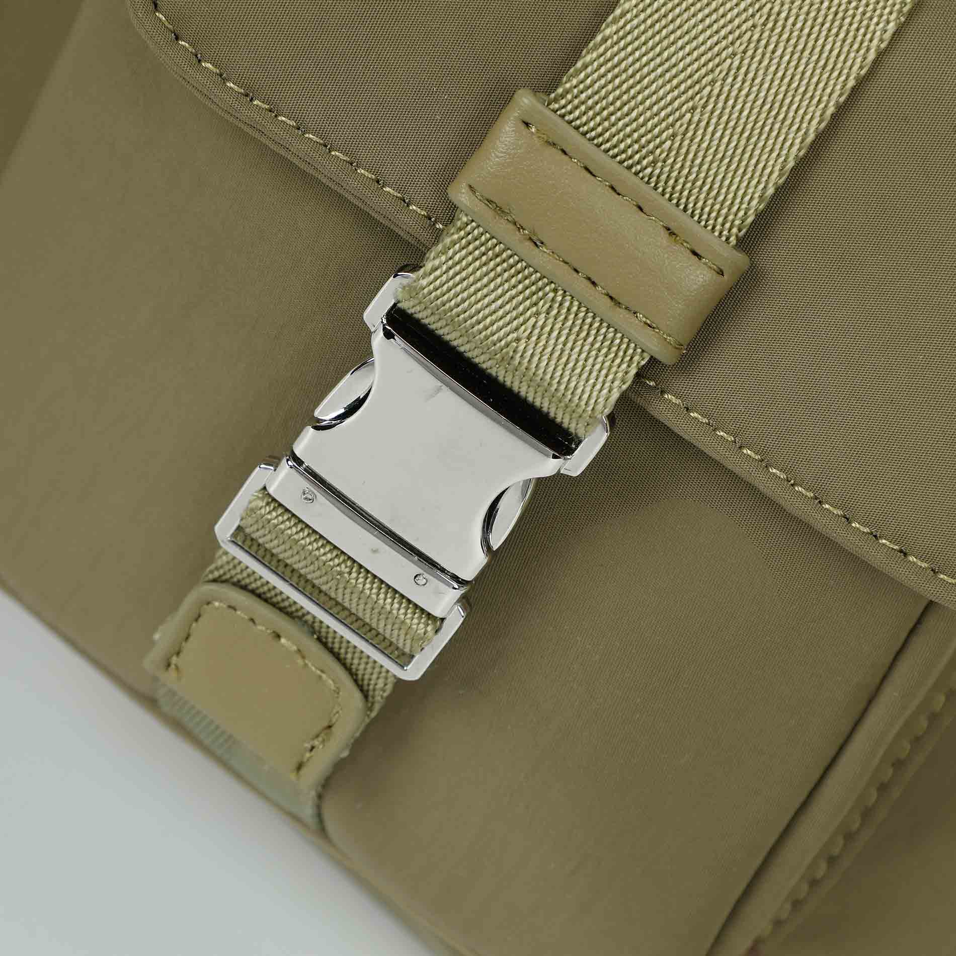 Mimi Mua zaino grande in nylon con tasche