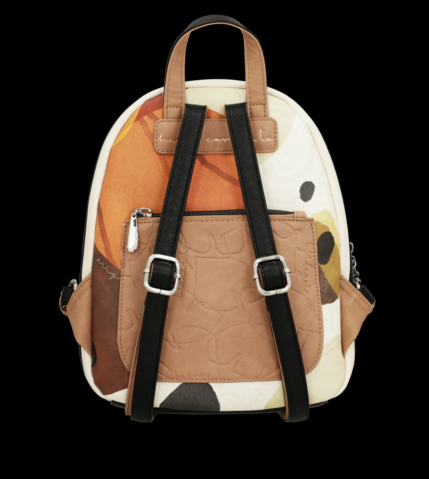 Zaino Anekke compatto con tasca traforata e charm decorativo