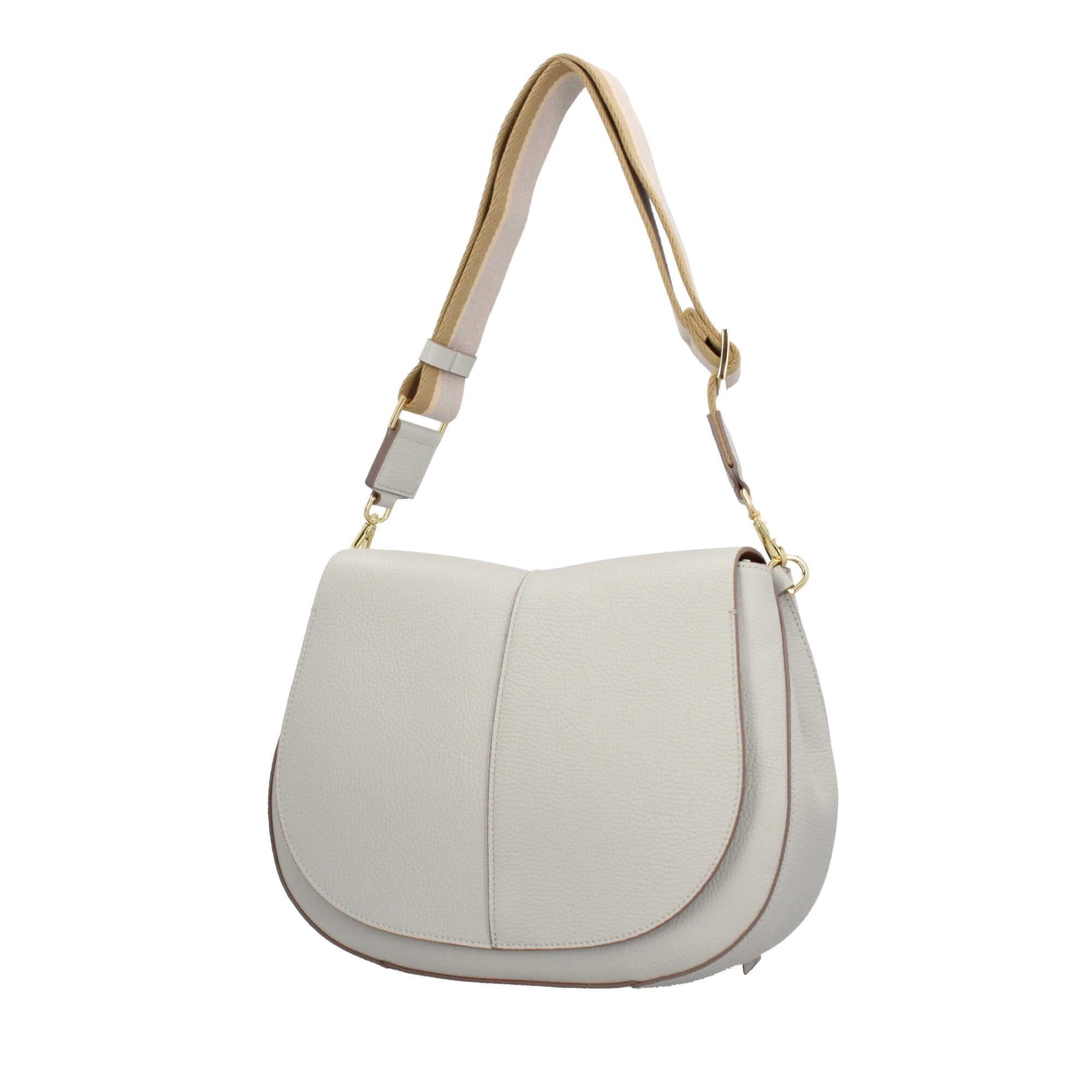 La Shoulder Bag di Gianni Chiarini chiusura con patta
