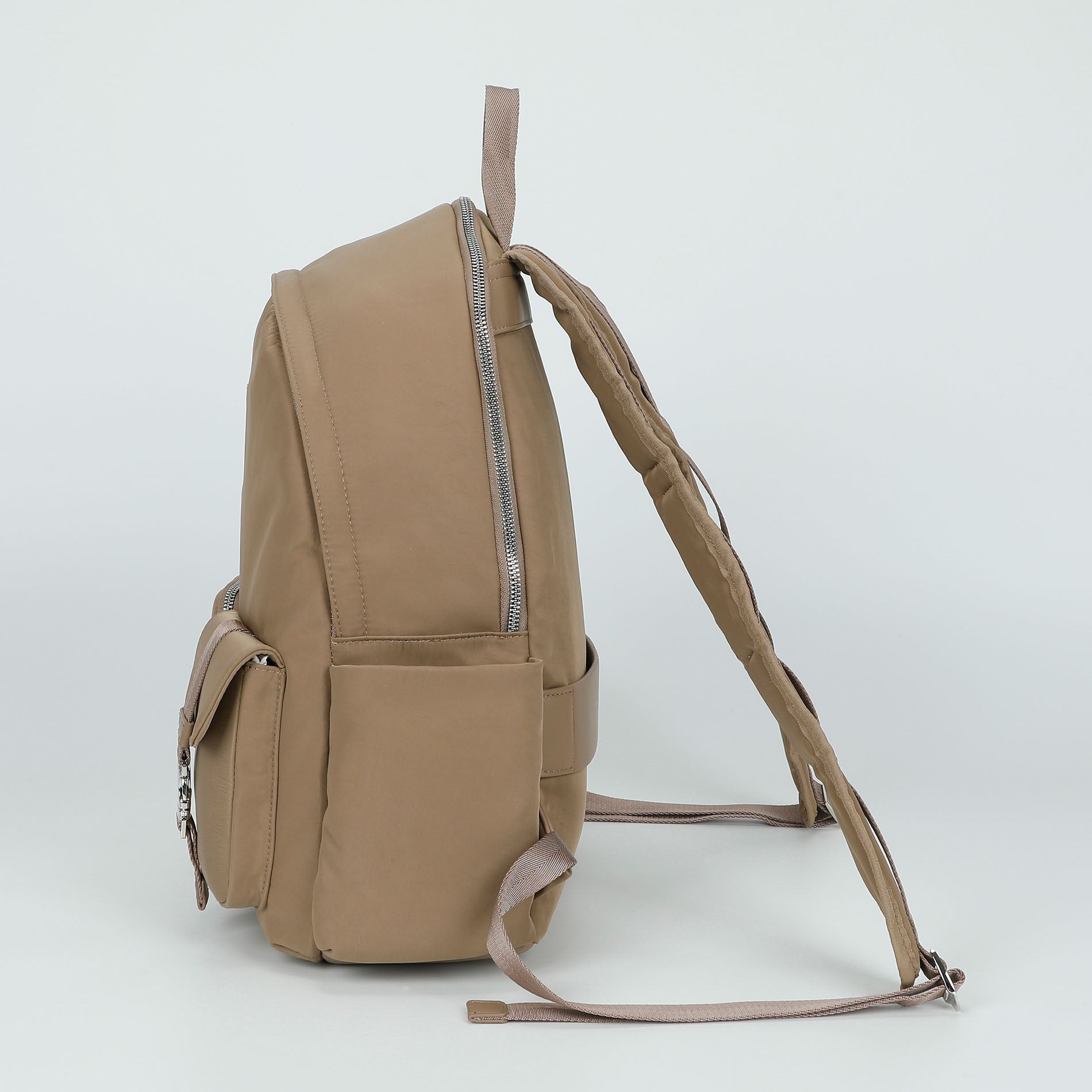 Mimi Mua zaino grande in nylon con tasche