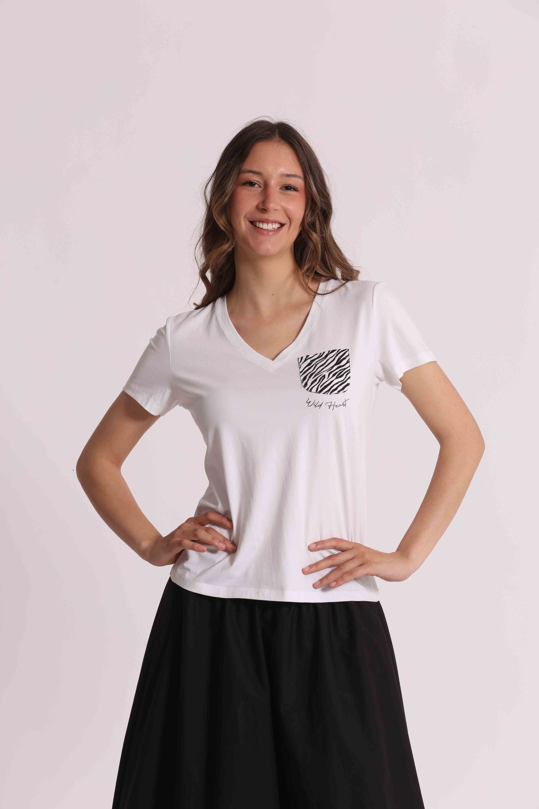 T-shirt donna Mimi Mua con scollo a V e taschino decorativo a contrasto Bianco S | Giò Fashion