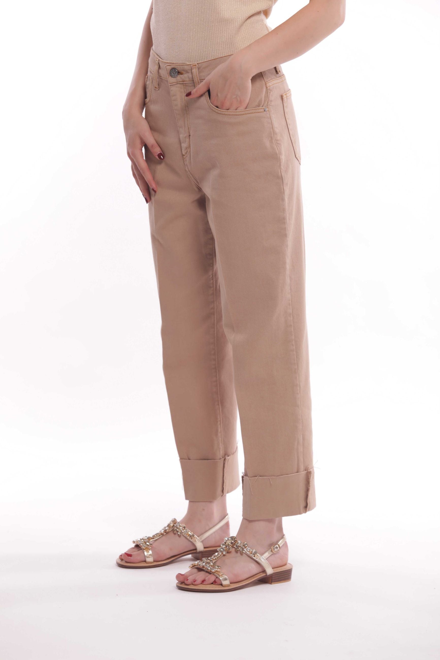 Mimi Mua pantalone cropped con risvolto in bull