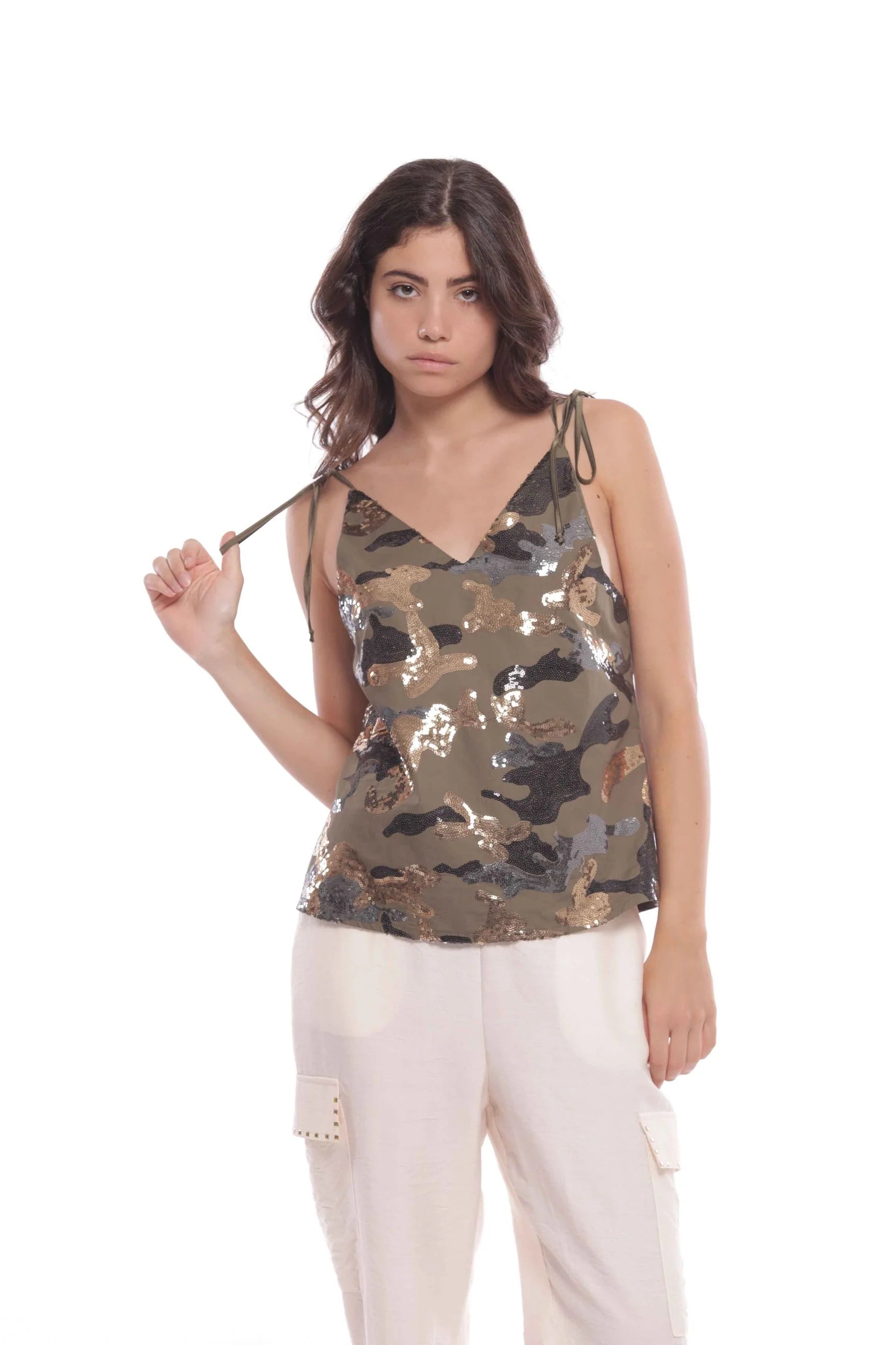 Top con spalline regolabili e paillettes all over