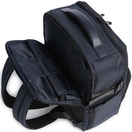 Zaino Piquadro porta PC e tablet con tasche organizzate