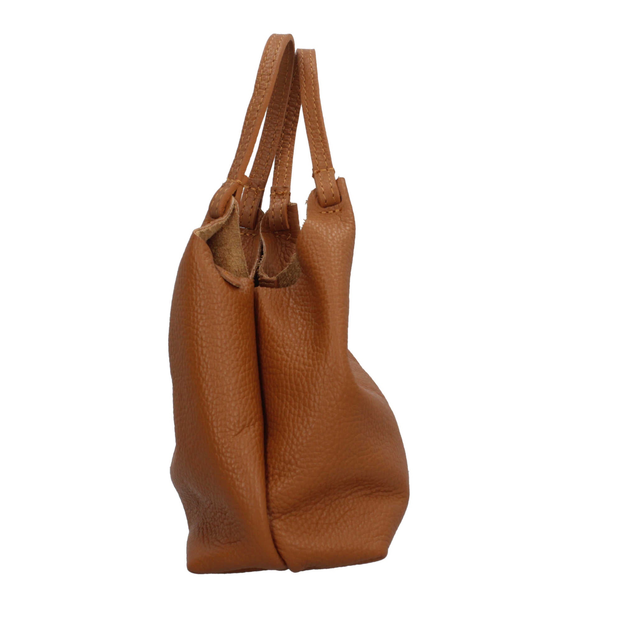 Borsa a mano in pelle martellata dal design versatile