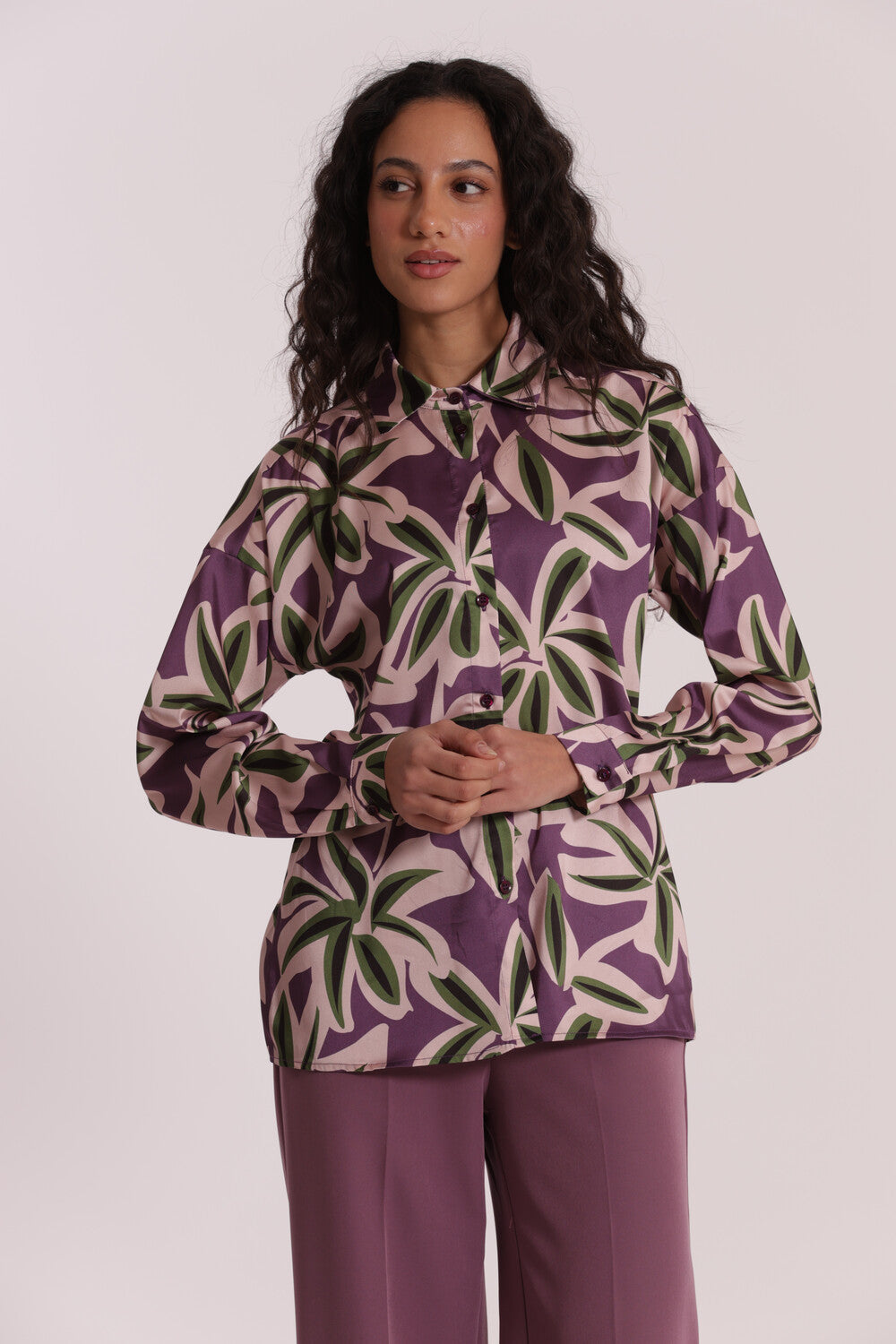 Camicia donna Mimi Mua con fantasia moderna Viola L | Giò Fashion