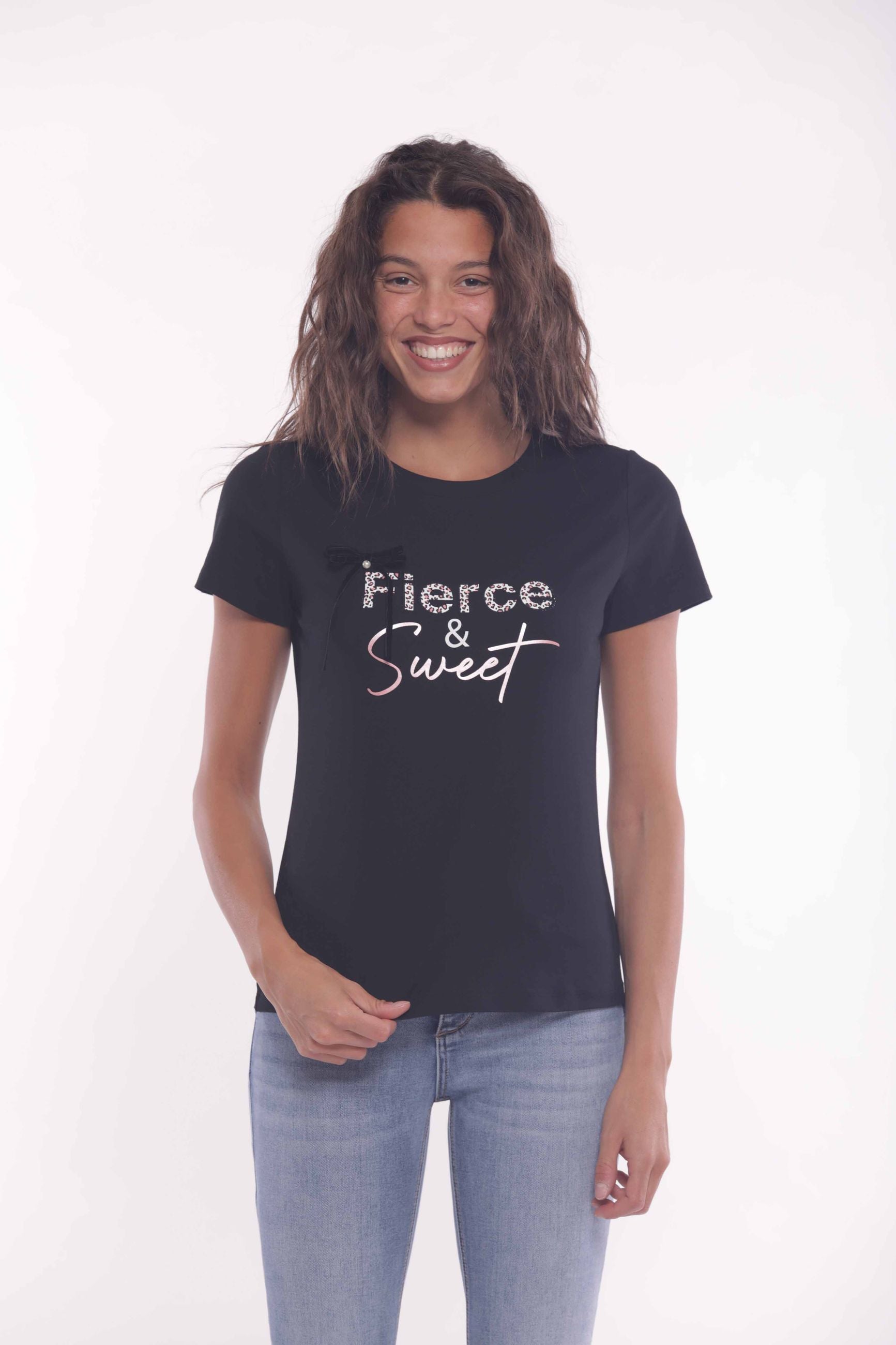 Minimua T-shirt Fierce & Sweet con Fiocco e Strass