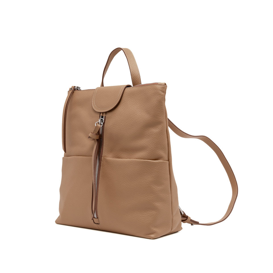 Zaino Gianni Chiarini Giada in pelle con zip frontale TAN TU | Giò Fashion