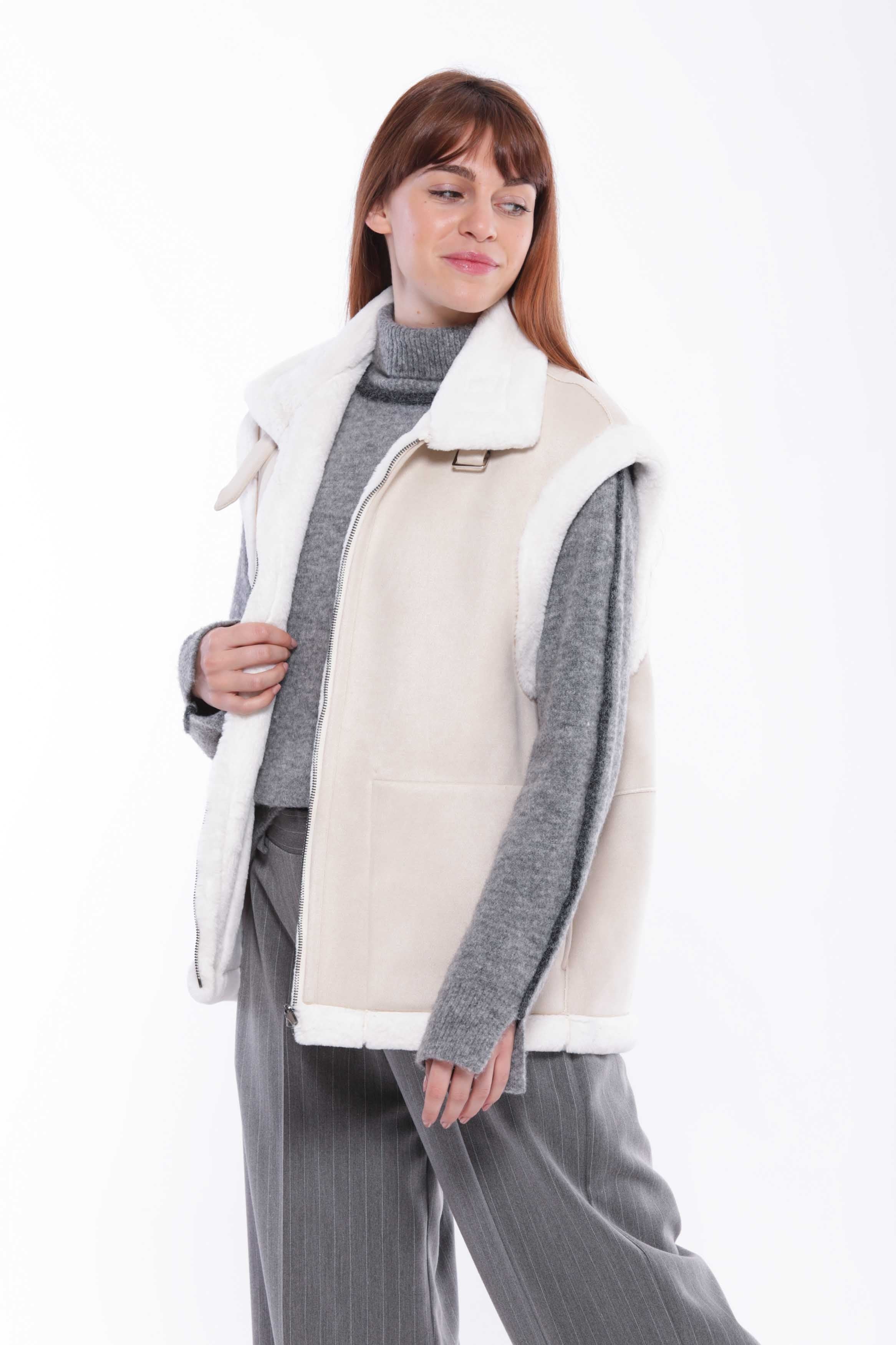 Gilet in ecopelliccia con collo ampio Mimi Mua