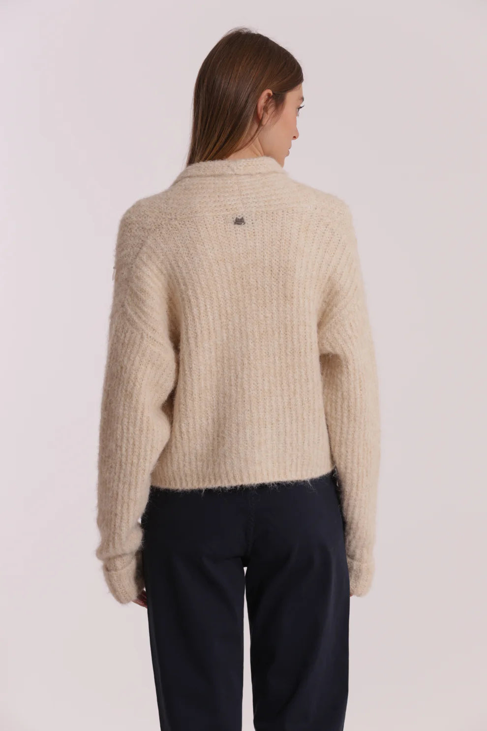 Cardigan Mimi Mua in maglia soffice con bottoni