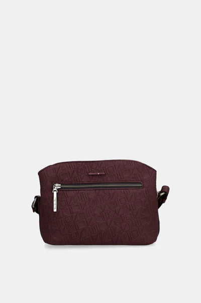 Borsa a tracolla Anekke con texture in rilievo e charm pendente