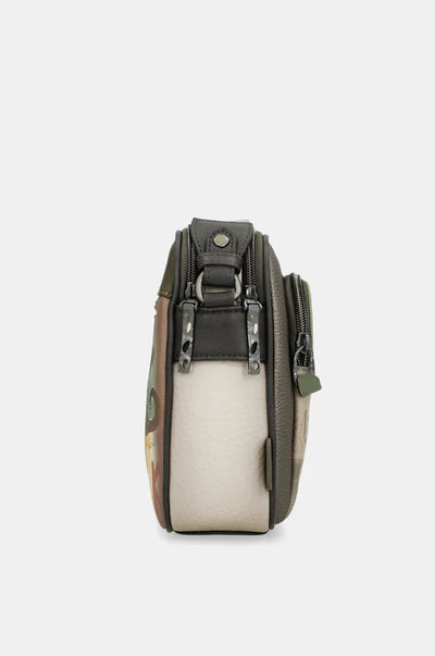Borsa a tracolla Anekke con tasca frontale con zip e design compatto VERDE TU | Giò Fashion