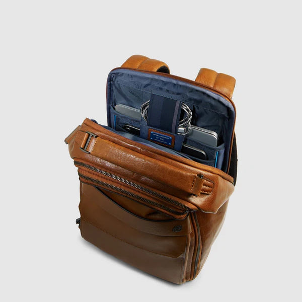 Zaino Piquadro in pelle porta PC 14 pollici con comparto viaggio e doppio scomparto organizzato Beige TU | Giò Fashion