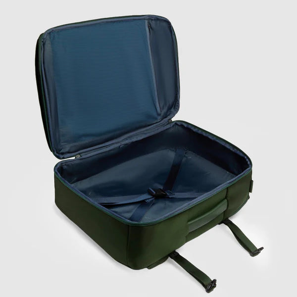 Zaino Piquadro porta PC 15.6 multifunzione con comparto viaggio e organizzazione smart VERDE TU | Giò Fashion