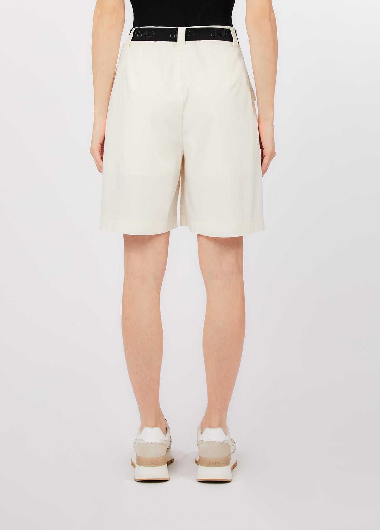 Bermuda Liu Jo donna con tasche cargo e linea moderna Bianca XS | Giò Fashion